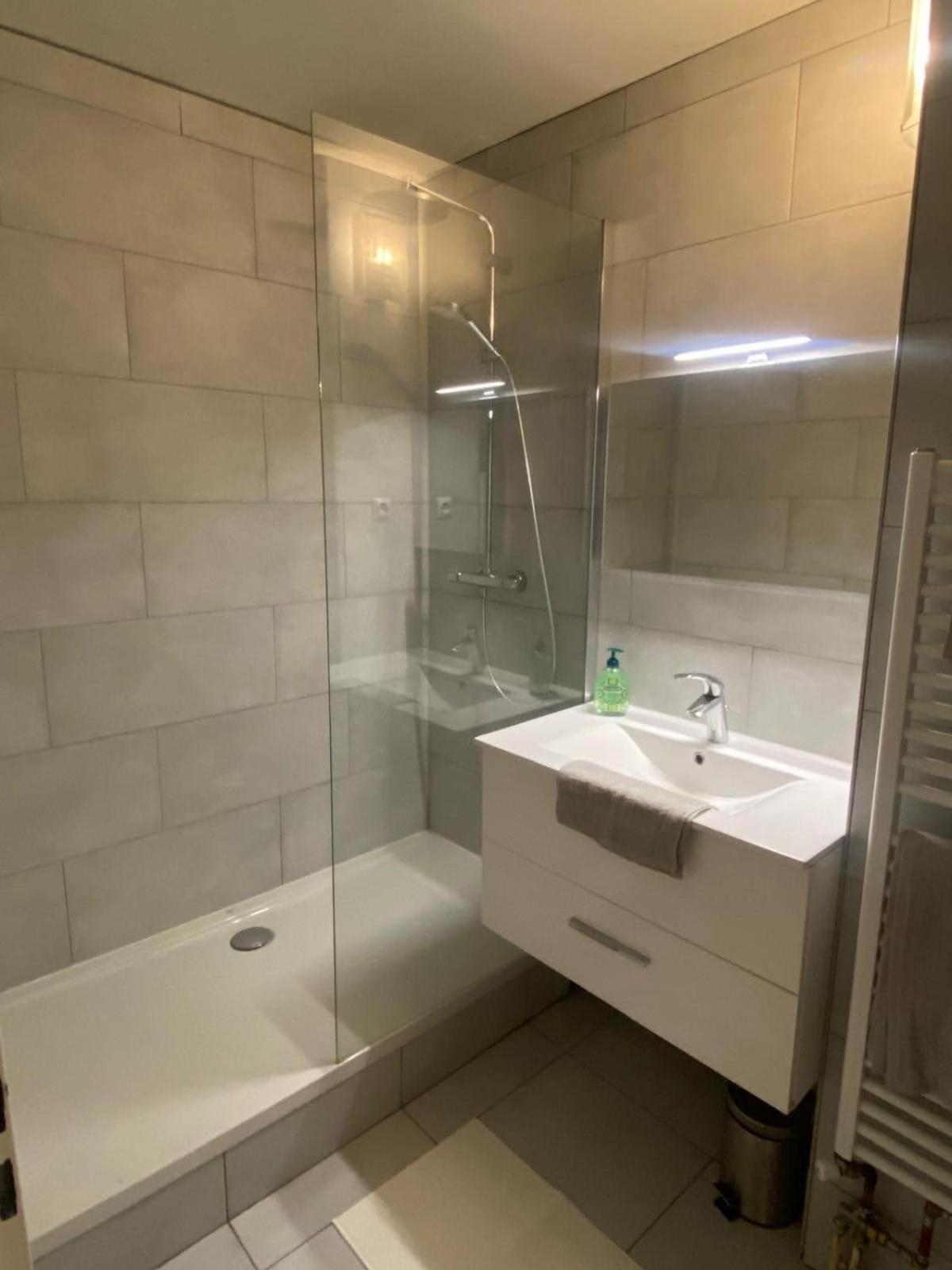Evry Moon Apartment 70M2 Spacious And Bright Courcouronnes Exterior photo